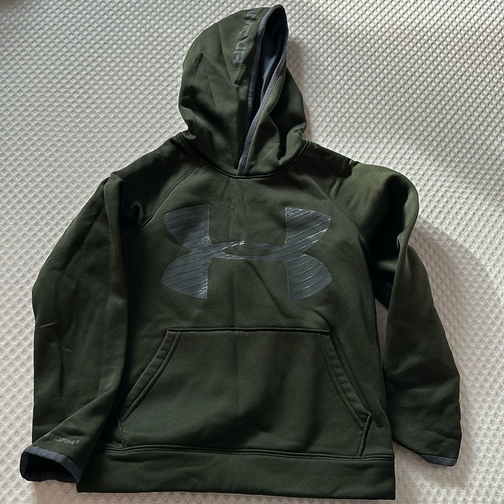 Under Armour Boy sweater size s